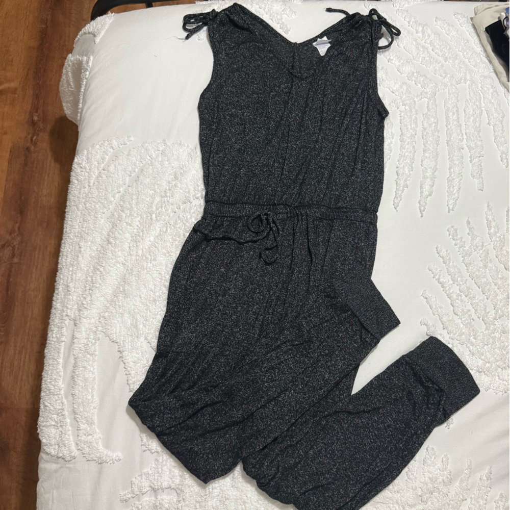 XS Stars Above Heather Light and Dark Charcoal Gray Knit V-Neck Jumpsuits - Picture 3 of 7